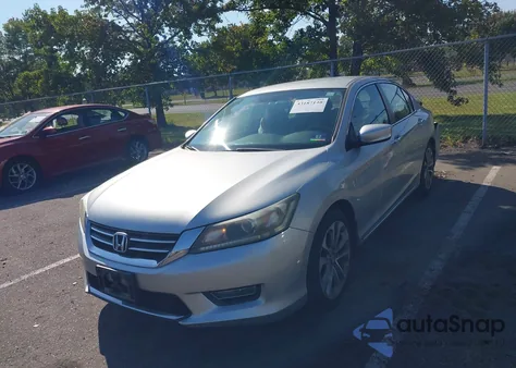 2013 Honda Accord Sport z USA, uszkodzony, nr VIN 1HGCR2F57DA061266